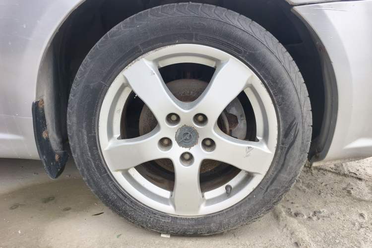 Used Haima 3 2008 1.8L Sport Edition Right Front Wheel Hub