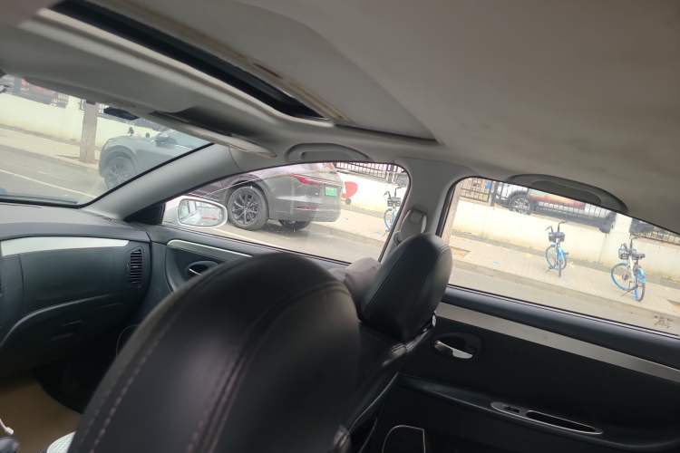 Used Haima 3 2010 1.6L Automatic Luxury Edition Headliner
