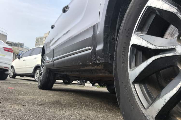 Used Haima 6P 2021 1.2T PHEV Long-Range Luxury Model Right Side Sill