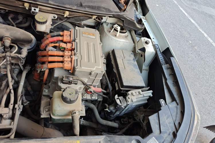 Used Haima 6P 2021 1.2T PHEV Long-Range Luxury Model Engine Bay Left