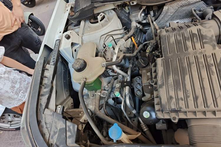 Used Haima 6P 2021 1.2T PHEV Long-Range Luxury Model Engine Bay Right