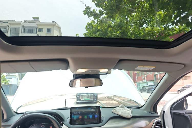 Used Haima 6P 2021 1.2T PHEV Long-Range Luxury Model Headliner