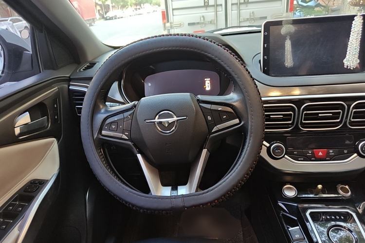 Used Haima 6P 2021 1.2T PHEV Long-Range Luxury Model Steering Wheel