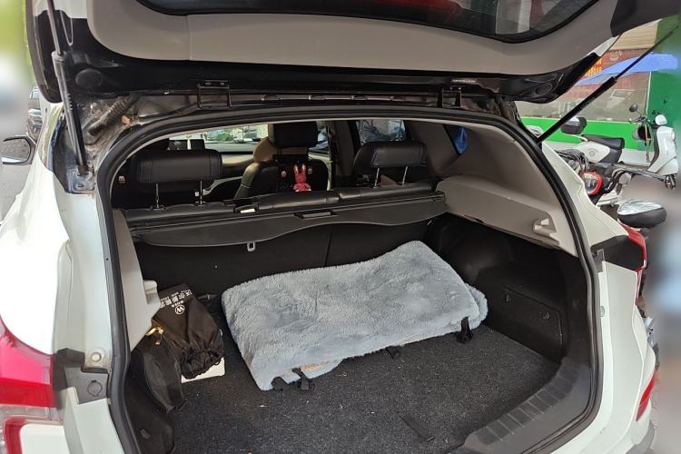 Used Haima 6P 2021 1.2T PHEV Long-Range Luxury Model Trunk
