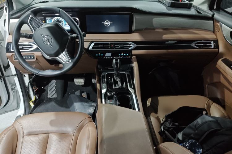Used Haima 7X 2020 1.6 TGDI Automatic Luxury Model Center Console