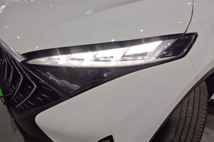 Used Haima 7X 2020 1.6 TGDI Automatic Luxury Model Left Front Headlight