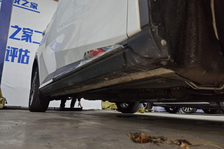 Used Haima 7X 2020 1.6 TGDI Automatic Luxury Model Right Side Sill