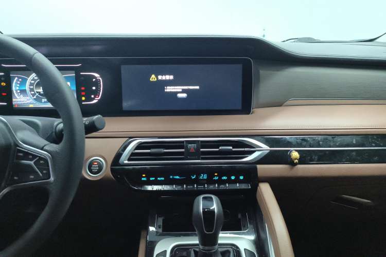 Used Haima 7X 2020 1.6 TGDI Automatic Luxury Model Audio And AC Panel