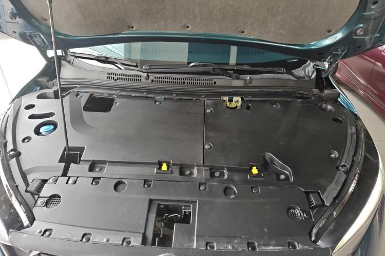 Used Haima 7X 2020 1.6 TGDI Automatic Flagship Model Engine Bay