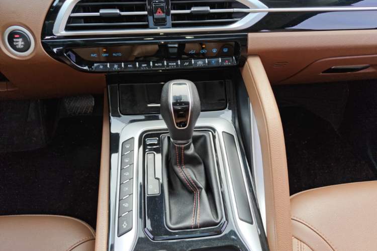 Used Haima 7X 2020 1.6 TGDI Automatic Luxury Model Gear Lever