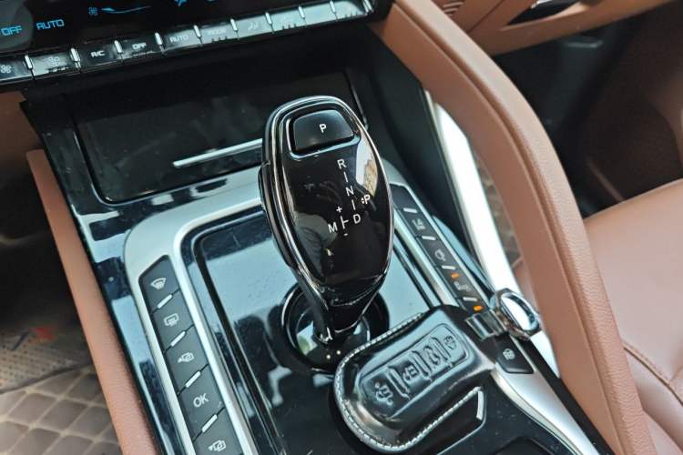 Used Haima 7X 2020 1.6 TGDI Automatic Flagship Model Gear Lever