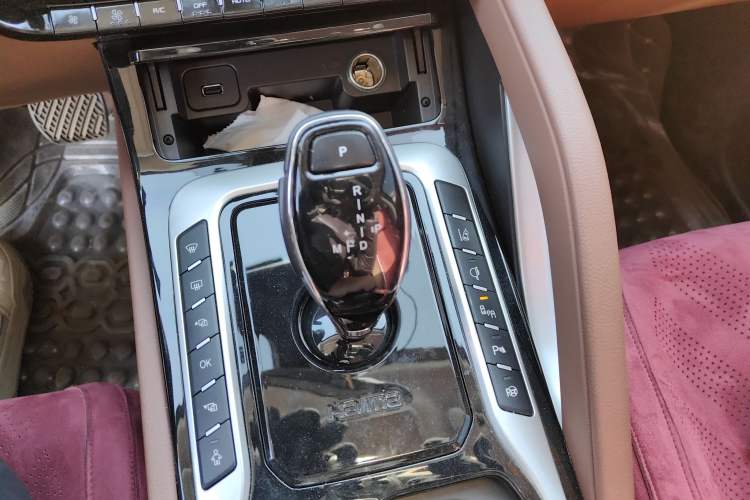 Used Haima 7X 2020 1.6 TGDI Automatic Flagship Model Gear Lever