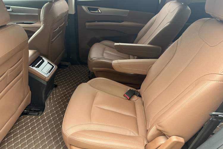 Used Haima 7X 2020 1.6 TGDI Automatic Luxury Model Interior 4