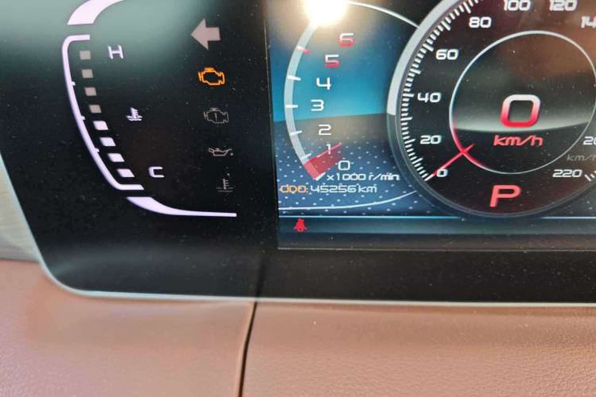Used Haima 7X 2020 1.6 TGDI Automatic Luxury Model Odometer Close Up