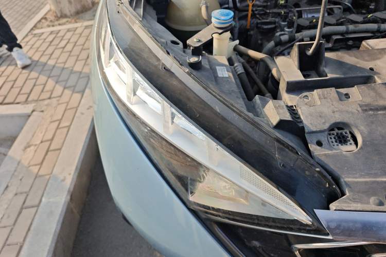 Used Haima 7X 2020 1.6 TGDI Automatic Luxury Model Right Front Headlight