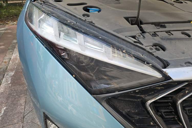 Used Haima 7X 2020 1.6 TGDI Automatic Flagship Model Right Front Headlight