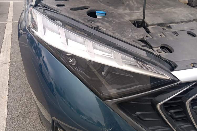 Used Haima 7X 2020 1.6 TGDI Automatic Luxury Model Right Front Headlight