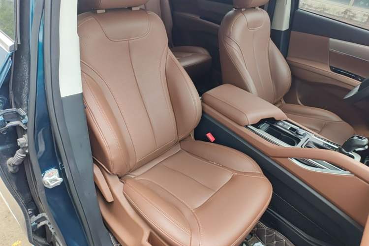 Used Haima 7X 2020 1.6 TGDI Automatic Luxury Model Right Front Seat