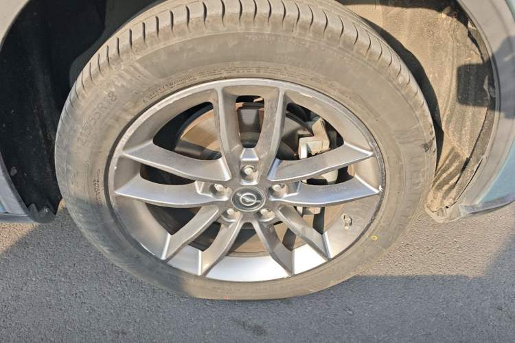 Used Haima 7X 2020 1.6 TGDI Automatic Luxury Model Right Front Wheel Hub