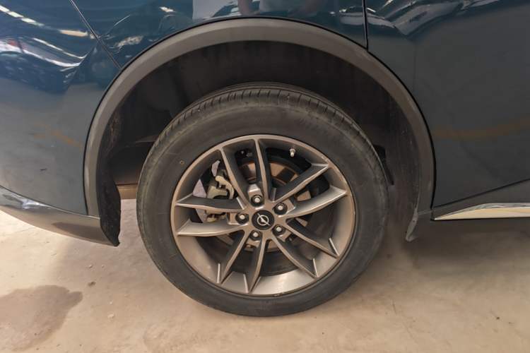 Used Haima 7X 2020 1.6 TGDI Automatic Luxury Model Right Rear Wheel Hub