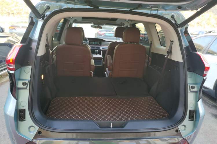 Used Haima 7X 2020 1.5T Automatic Elite Edition Trunk