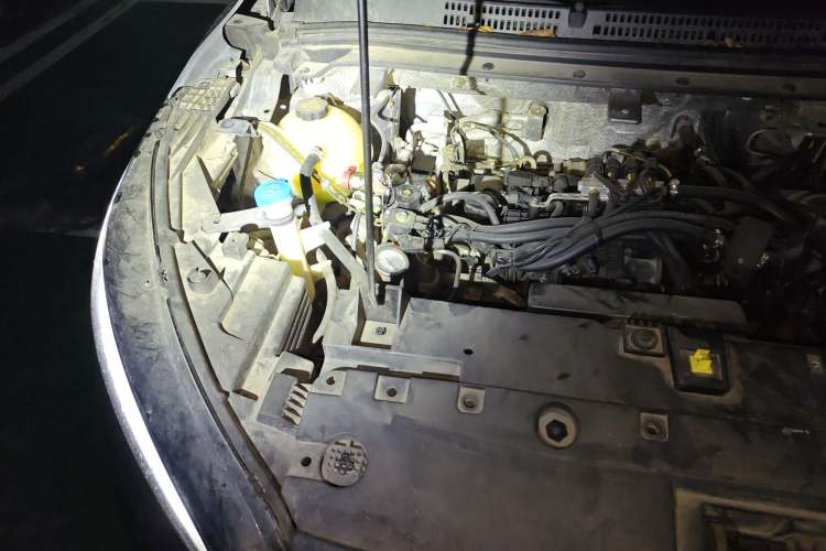 Used Haima 7X 2020 1.5T Automatic Elite Edition Engine Bay Right