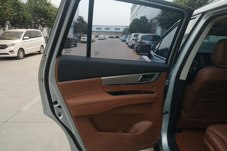 Used Haima 7X 2020 1.6 TGDI Automatic Luxury Model Interior 8