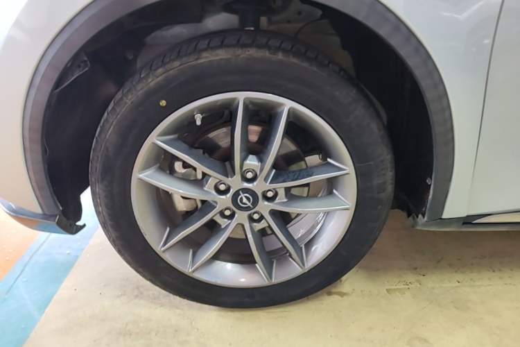 Used Haima 7X 2020 1.6 TGDI Automatic Luxury Model Left Front Wheel Hub
