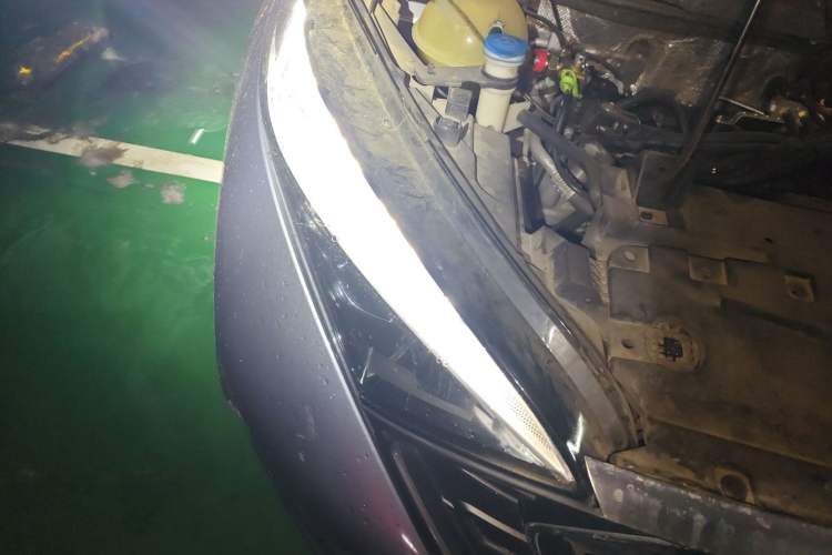 Used Haima 7X 2020 1.5T Automatic Elite Edition Right Front Headlight