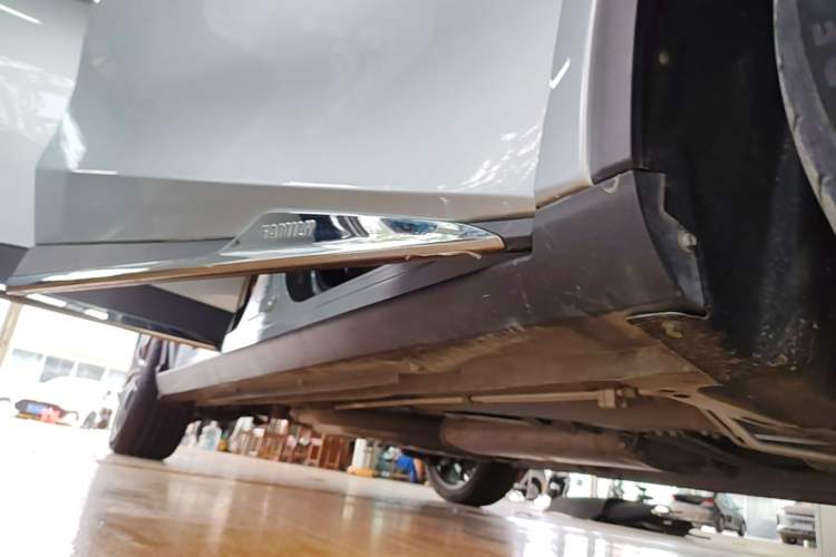 Used Haima 7X 2020 1.6 TGDI Automatic Flagship Model Right Side Sill