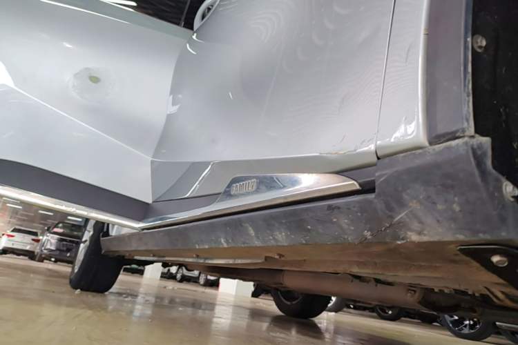 Used Haima 7X 2020 1.6 TGDI Automatic Luxury Model Right Side Sill