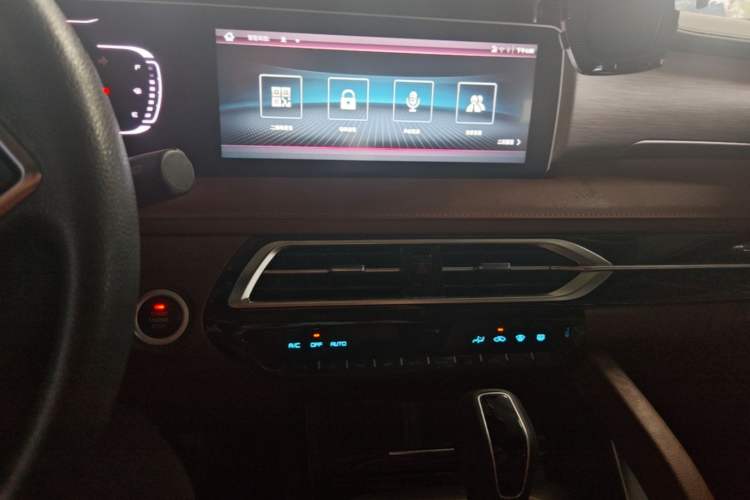 Used Haima 7X 2020 1.6 TGDI Automatic Luxury Model Audio And AC Panel