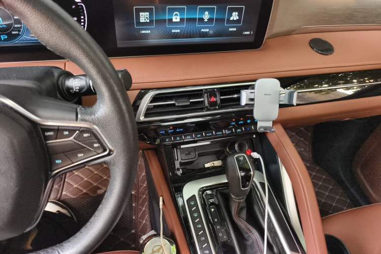 Used Haima 7X 2020 1.6 TGDI Automatic Luxury Model Audio And AC Panel
