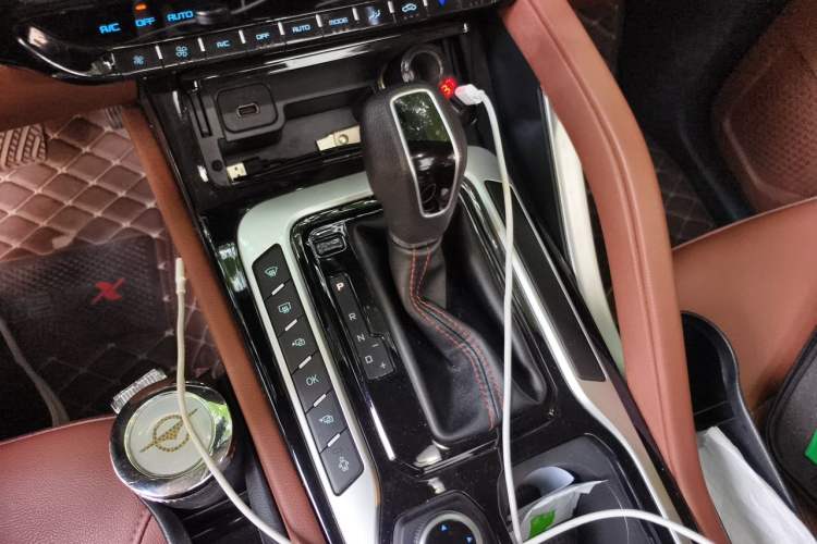 Used Haima 7X 2020 1.6 TGDI Automatic Luxury Model Gear Lever