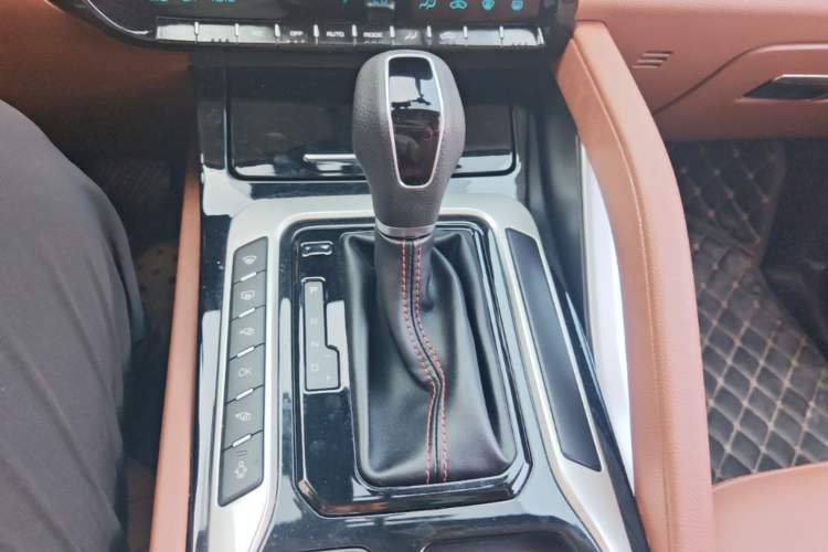Used Haima 7X 2020 1.6 TGDI Automatic Luxury Model Gear Lever