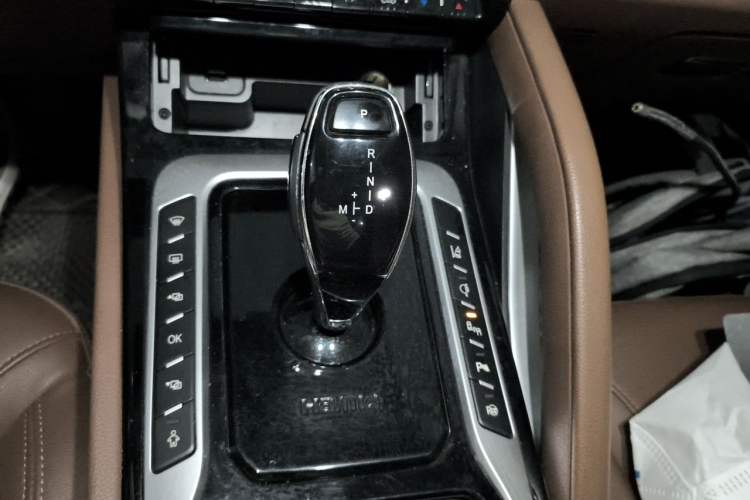 Used Haima 7X 2020 1.6 TGDI Automatic Flagship Model Gear Lever