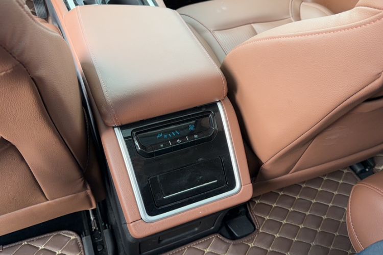 Used Haima 7X 2020 1.6 TGDI Automatic Flagship Model Interior 4