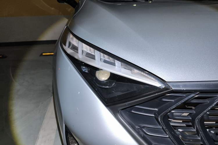 Used Haima 7X 2020 1.6 TGDI Automatic Flagship Model Right Front Headlight