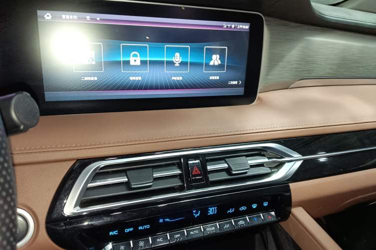 Used Haima 7X 2020 1.6 TGDI Automatic Luxury Model Audio And AC Panel