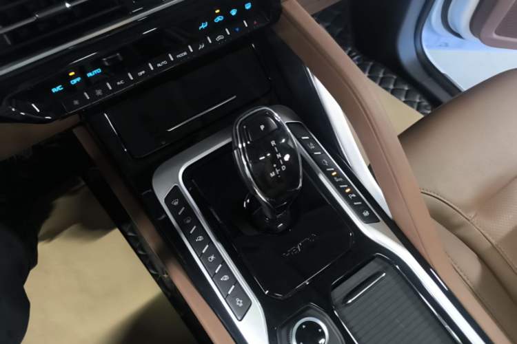 Used Haima 7X 2020 1.6 TGDI Automatic Flagship Model Gear Lever
