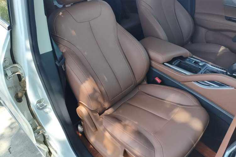 Used Haima 7X 2020 1.6 TGDI Automatic Luxury Model Right Front Seat