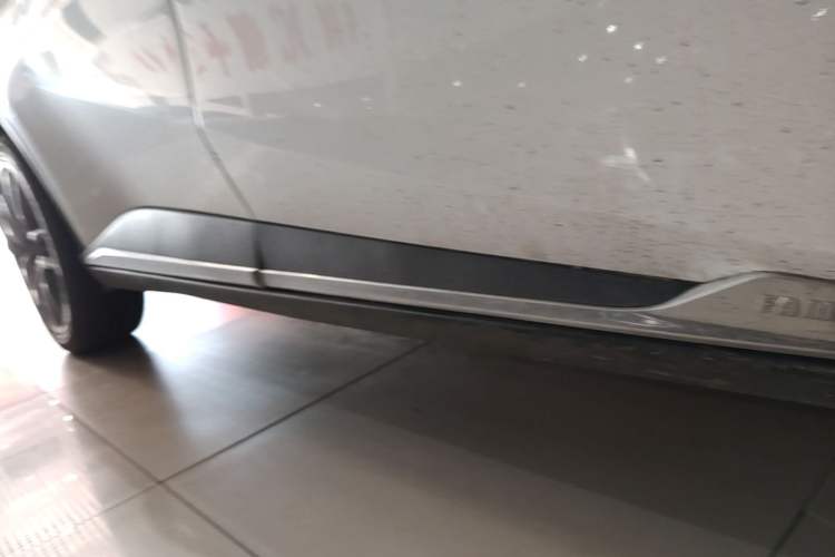 Used Haima 7X 2020 1.6 TGDI Automatic Flagship Model Right Side Sill