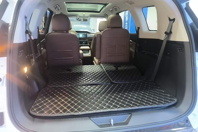 Used Haima 7X 2020 1.6 TGDI Automatic Flagship Model Trunk