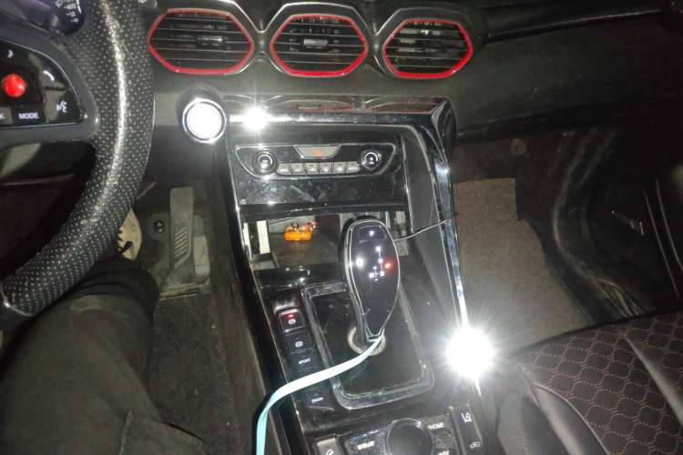 Used Haima 8S 2019 1.6 TGDI Automatic Luxury Edition Gear Lever