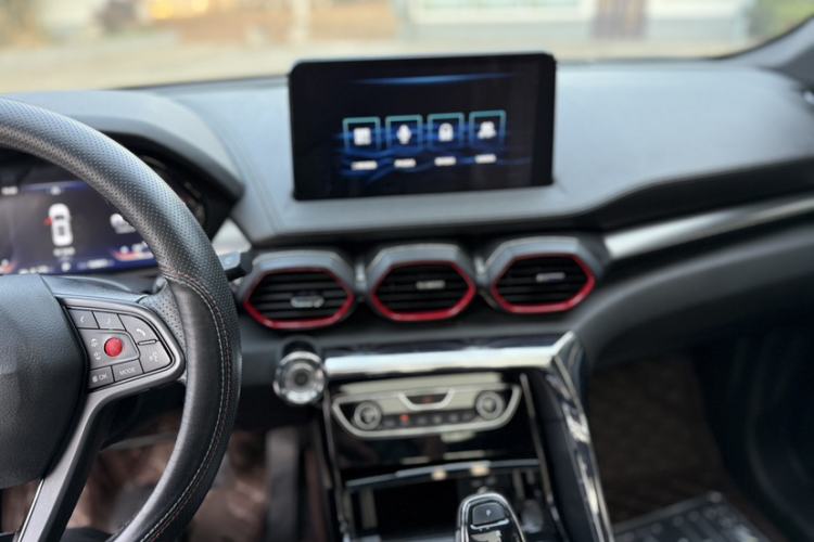 Used Haima 8S 2019 1.6 TGDI Automatic Luxury Edition Audio And AC Panel