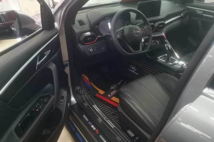 Used Haima 8S 2019 1.6 TGDI Automatic Luxury Edition Interior 2