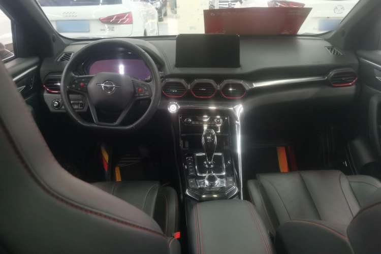 Used Haima 8S 2019 1.6 TGDI Automatic Luxury Edition Interior 3
