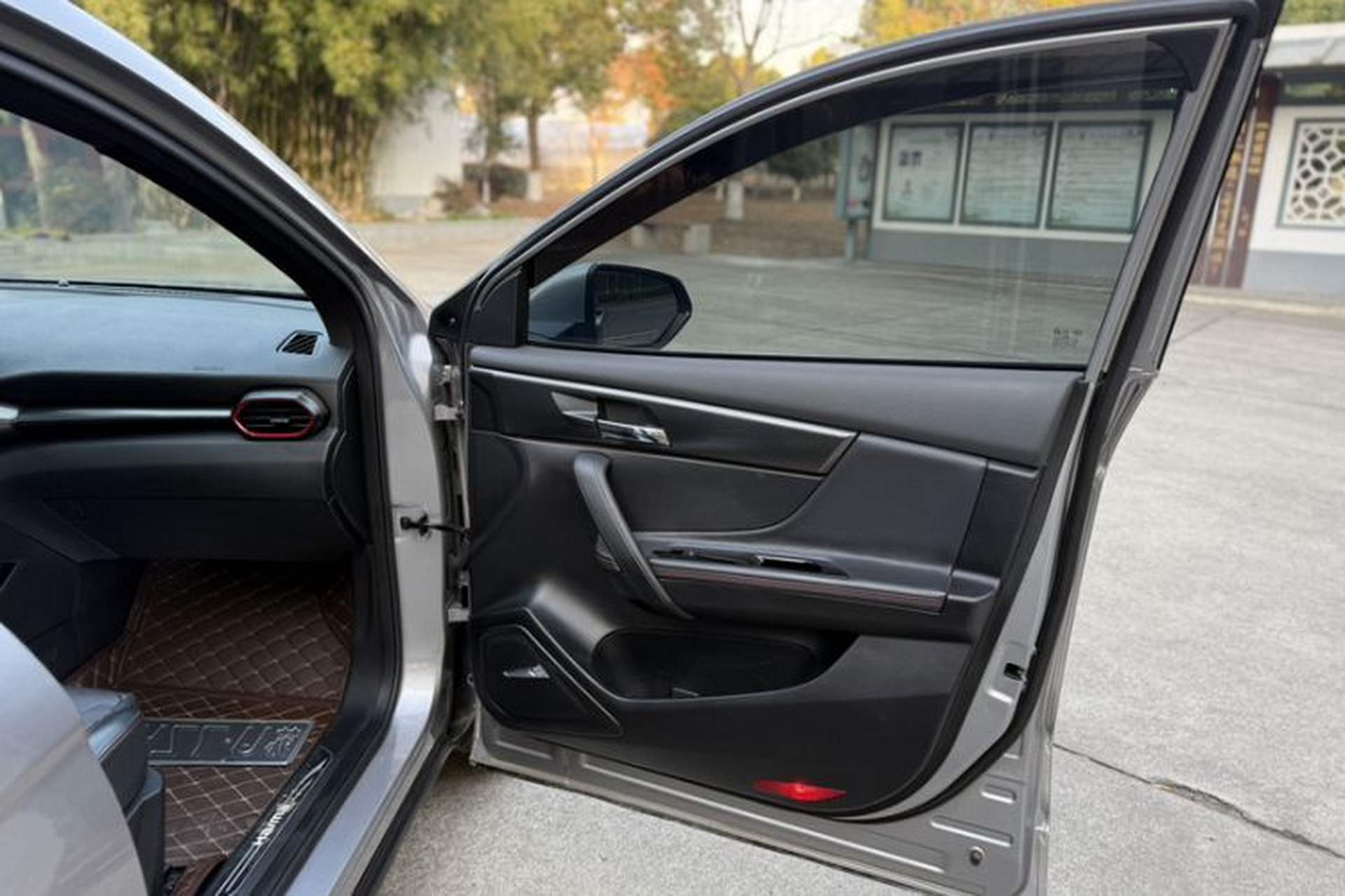 Used Haima 8S 2019 1.6 TGDI Automatic Luxury Edition Interior 7