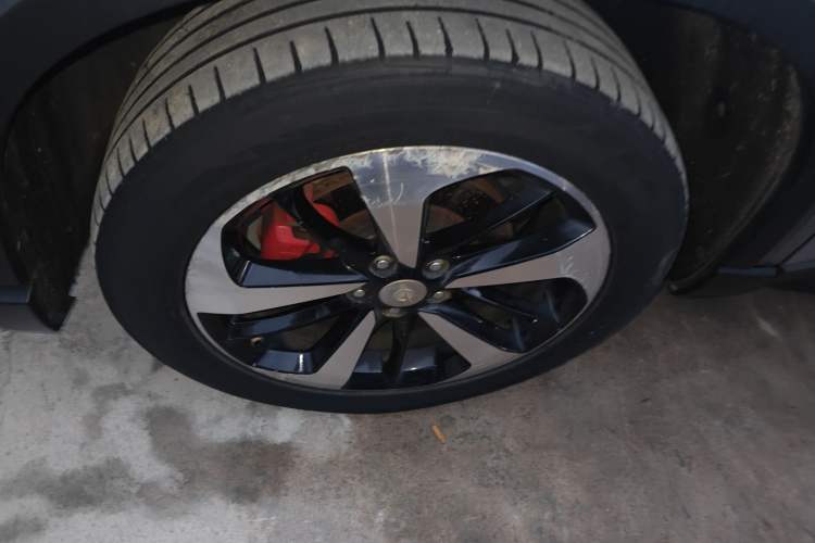 Used Haima 8S 2019 1.6 TGDI Automatic Smart Edition Left Front Wheel Hub