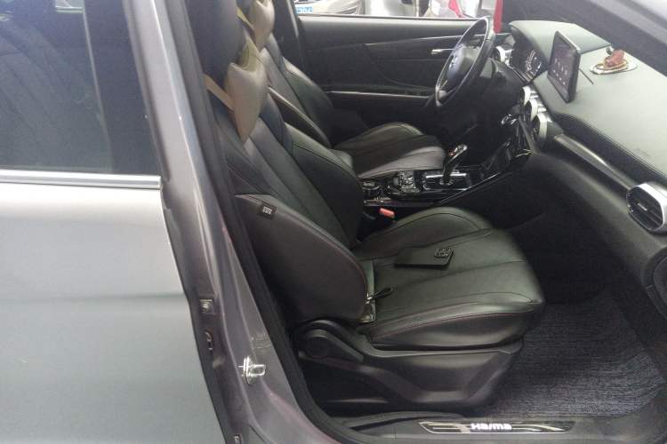 Used Haima 8S 2019 1.6 TGDI Automatic Luxury Edition Right Front Seat